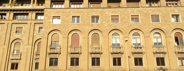 facciata edificio firenze