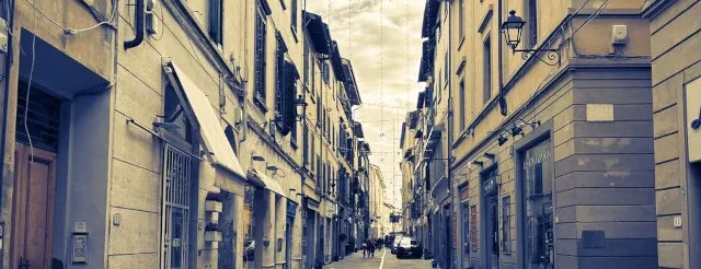 foto centro storico empoli